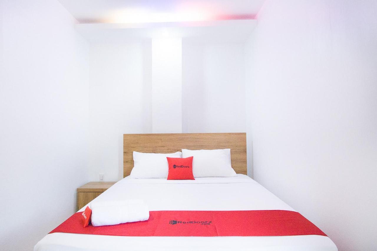 Reddoorz @ Rs Adam Malik Medan Hotel Exterior photo
